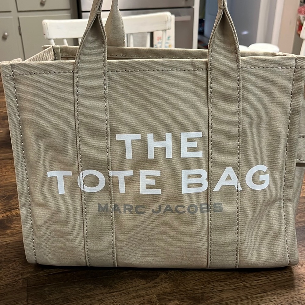 Marc Jacobs The Tote Bag